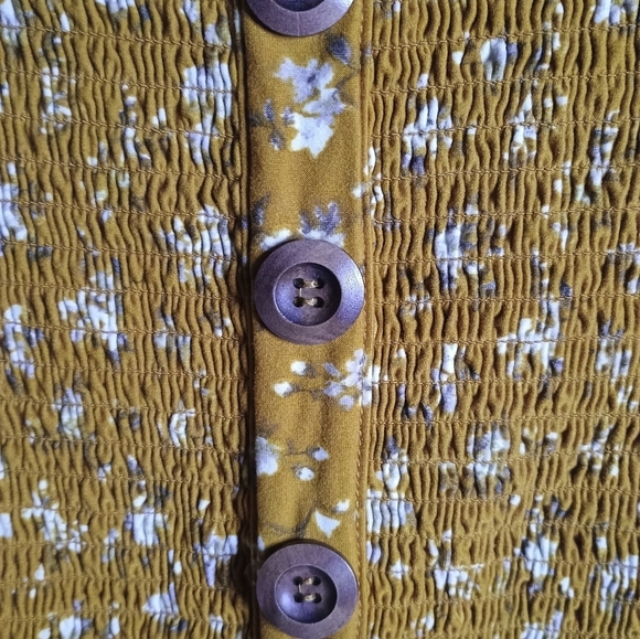 Rue 21 Crop Top - Picture 4 of 5